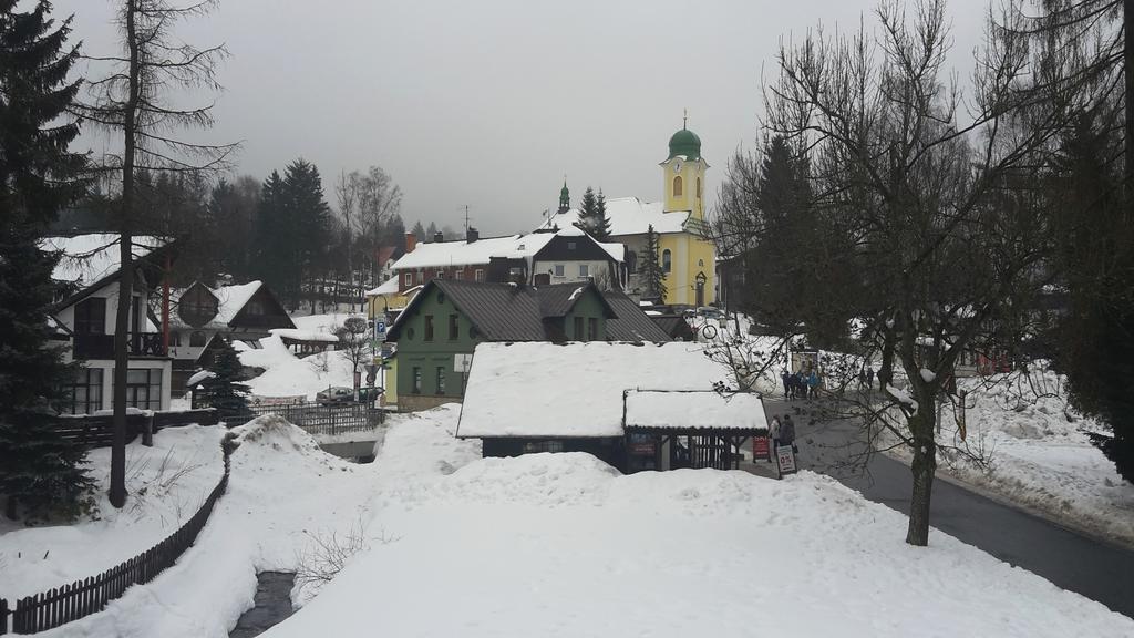 Penzion Pod Mustky Hotel Harrachov Luaran gambar